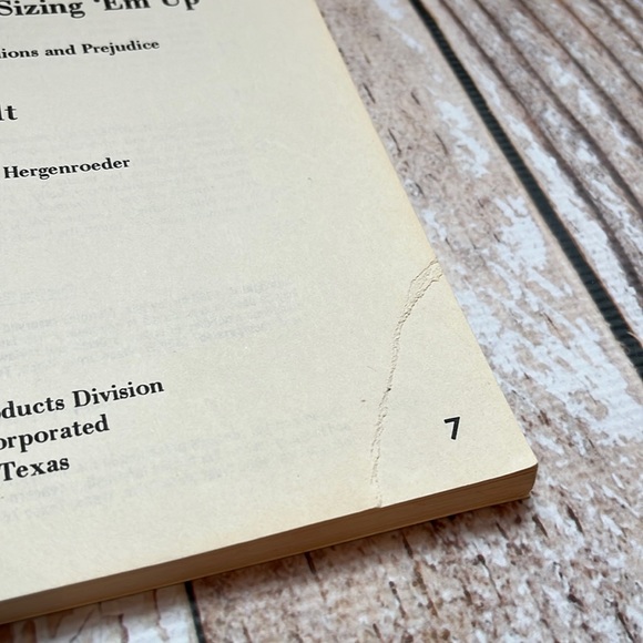 Checking ‘em out and sizing ‘em up: Joy Wilt - Picture 4 of 12